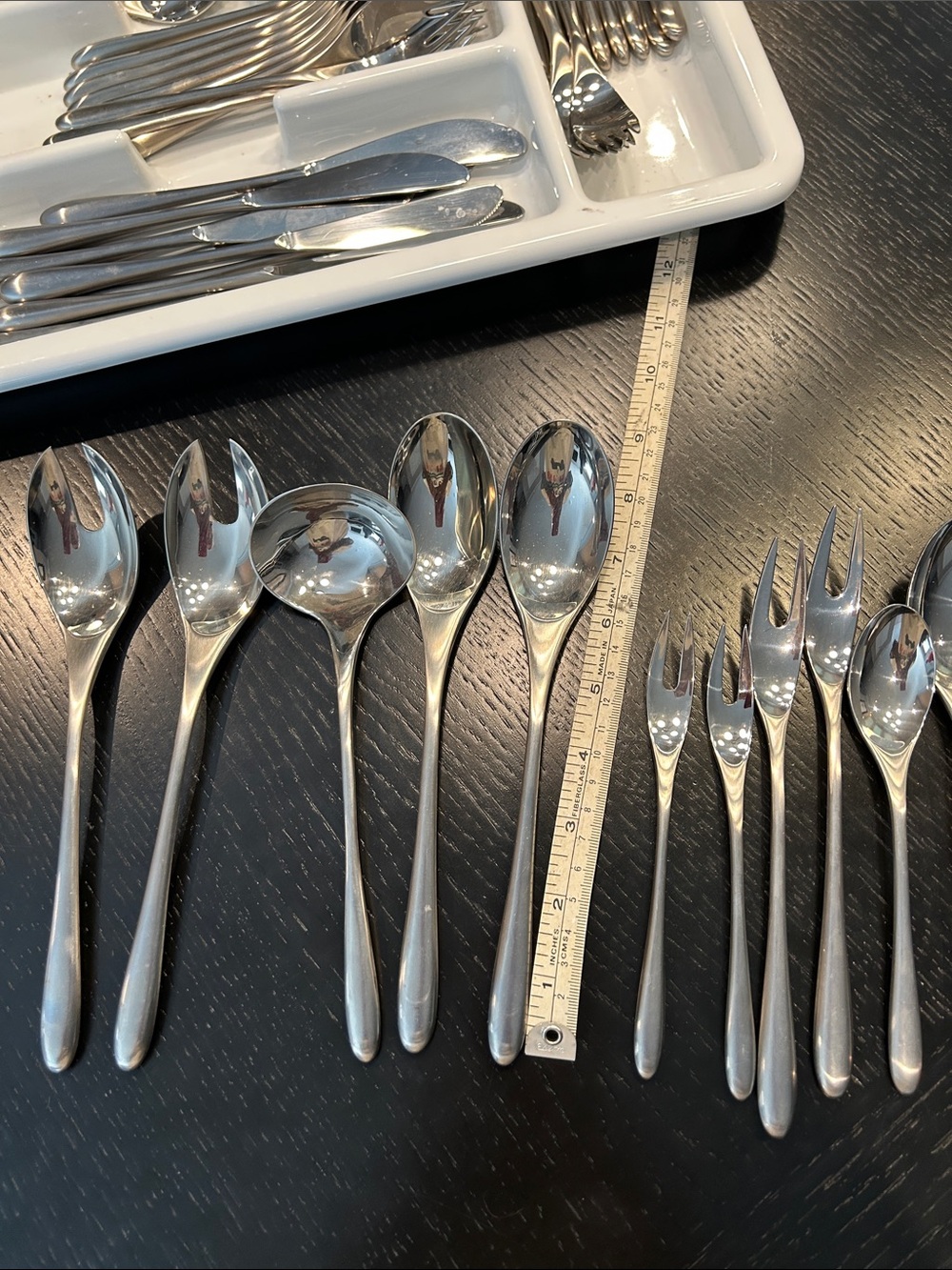 Rosenthal Taille 70 Piece Polished Silver Stainless Flatware Set - Picture 11 of 12